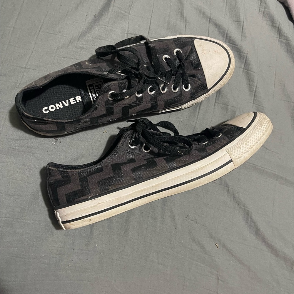 Converse Zigzag Pattern Black And White Sneakers - image 3